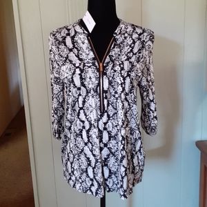 🆕 Calvin Klein snake skin GORGEOUS blouse size M